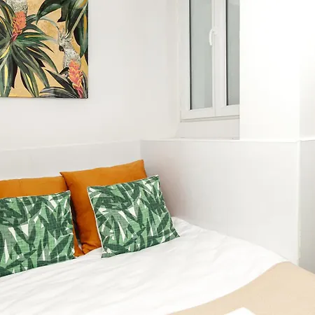 Apartment Nets - Buttes Chaumont D *