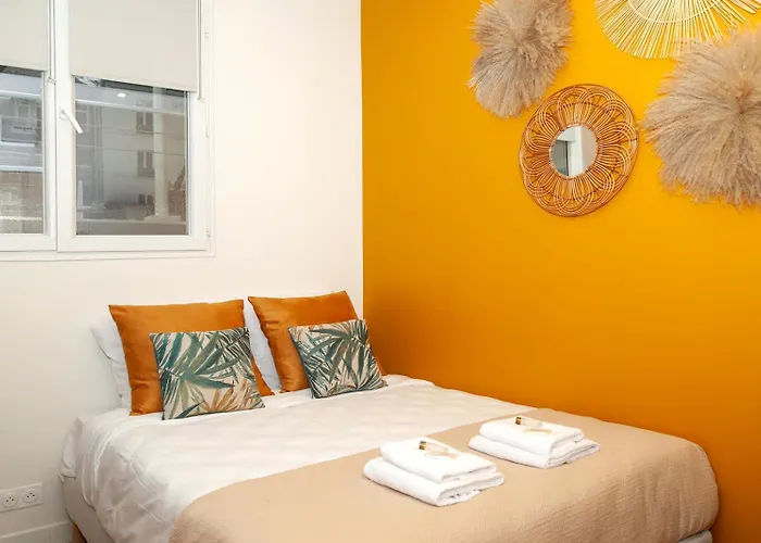 Apartment Nets - Buttes Chaumont Paris